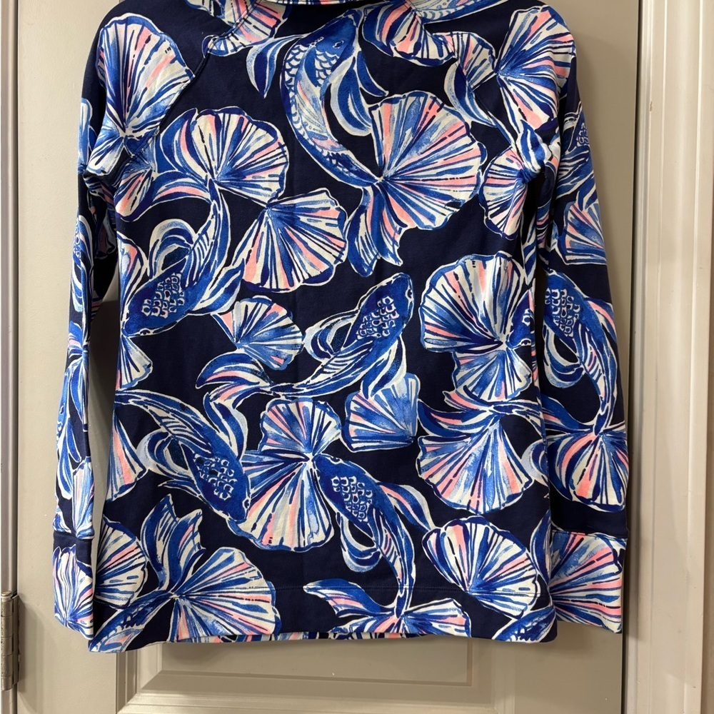 Lilly Pulitzer Women's UPF 50+ Popover In Reel Life - Picture 4 of 5